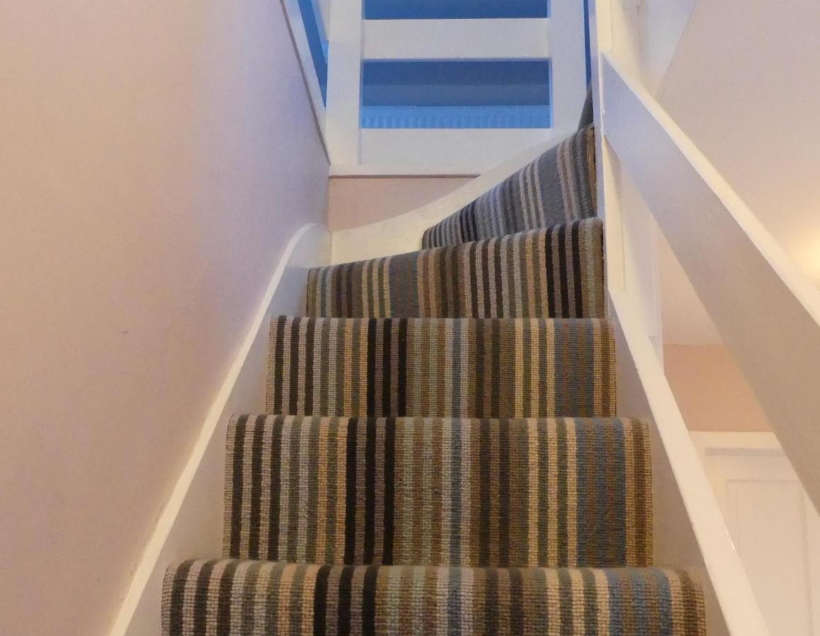 Charming In With Sea Views Holiday home *
