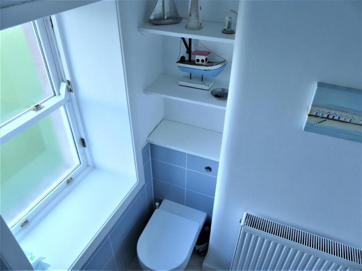 Charming In With Sea Views *